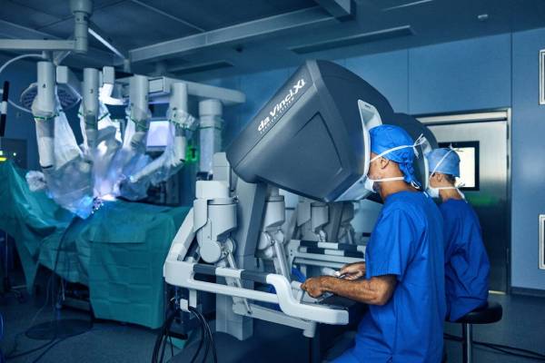 Best Robotic GI Surgeon in Pune - Dr. Samrat Jankar